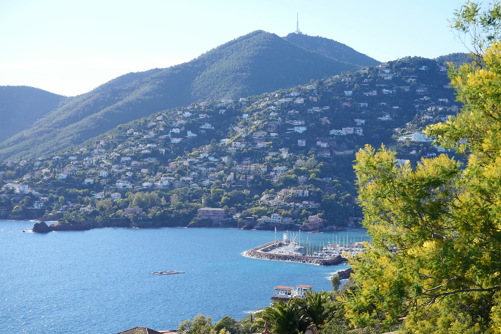 en montagne camping tikayan prairie